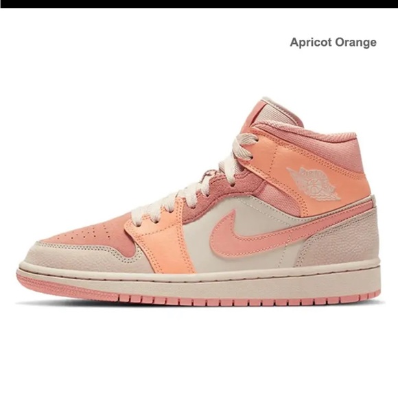 BRAND NEW ✨ never worn! Nike air Jordan 1 mid - Picture 1 of 1